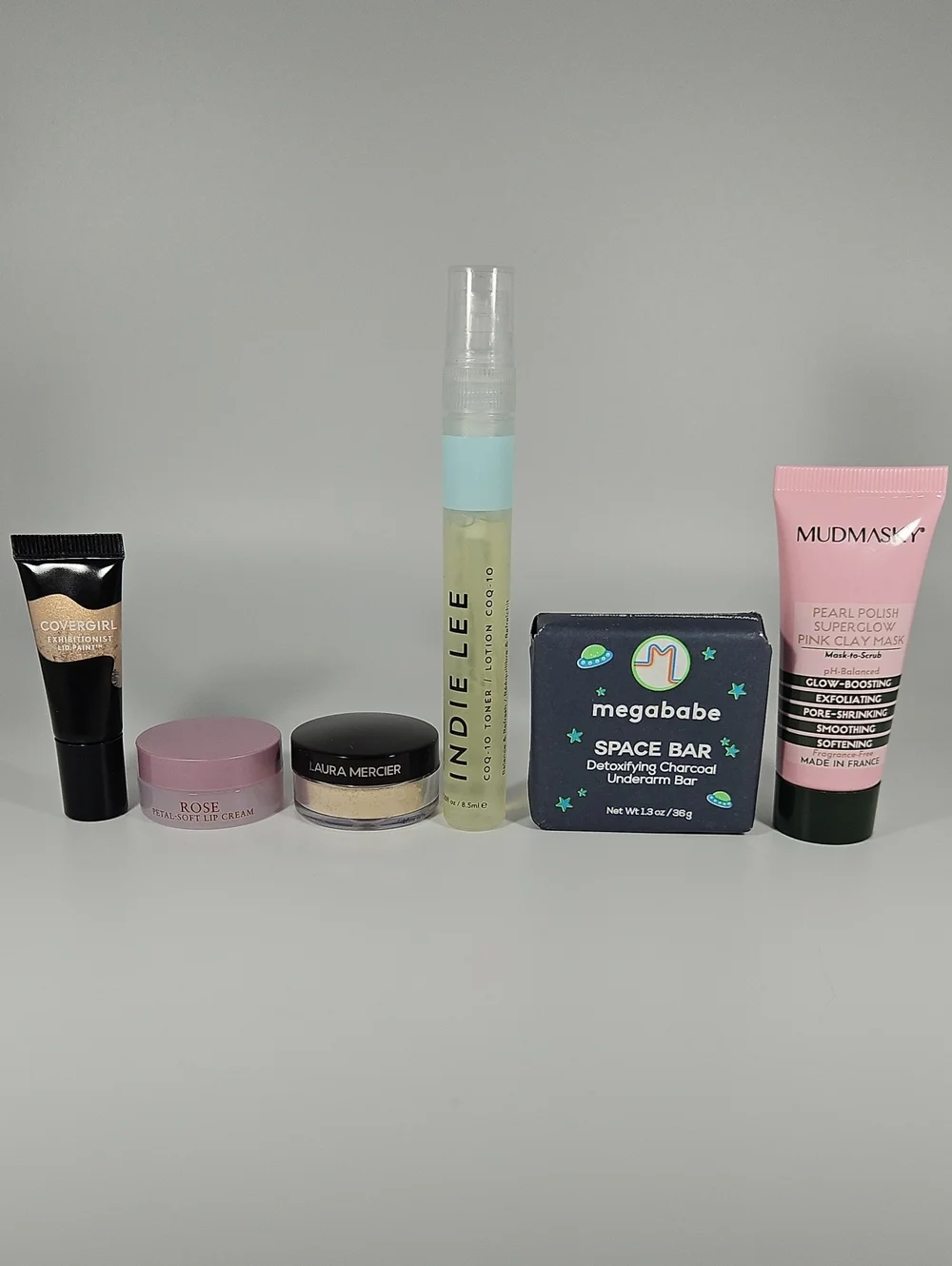 Beauty Lot (6 DELUXE SAMPLE-SIZES + 1 MYSTERY FREE FULL-SIZE)